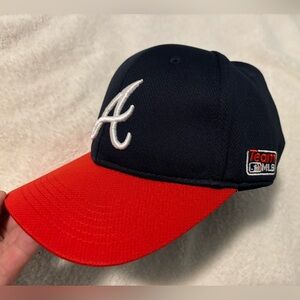 Atlanta Braves TEAM MLB OC SPORTS blue and red Velcro strap ball cap. New.